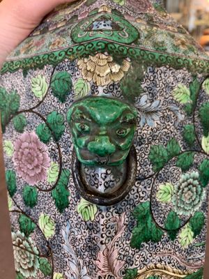 A Chinese verte biscuit hexagonal 'phoenix and flower scroll' vase, 19th C. — photo 8