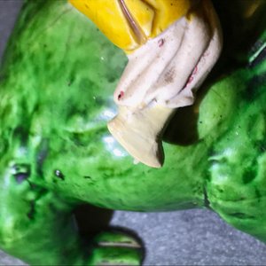 A Chinese verte biscuit model of Liu Hai on the toad, Kangxi — 照片 13