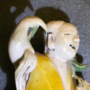 A Chinese verte biscuit model of Liu Hai on the toad, Kangxi — 照片 9