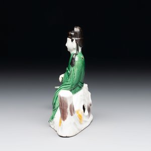 A Chinese verte biscuit 'scholar' brush rest, Kangxi — photo 4