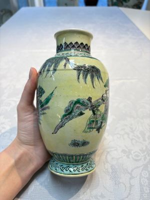 A Chinese verte biscuit vase, a sculpture of a fisherman and a Milefo Buddha, You Lin Ji 游林記造 and Zhu Mao Ji 朱茂記造 mark, 20th C. — foto 13