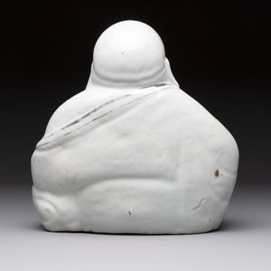 A Chinese verte biscuit vase, a sculpture of a fisherman and a Milefo Buddha, You Lin Ji 游林記造 and Zhu Mao Ji 朱茂記造 mark, 20th C. — foto 4