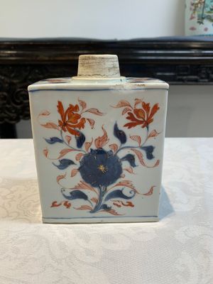 A Chinese verte-Imari armorial 'Sampaio e Melo' tea caddy with gilt-brass cover for the Portuguese market, Kangxi — photo 4