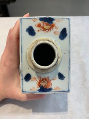 A Chinese verte-Imari armorial 'Sampaio e Melo' tea caddy with gilt-brass cover for the Portuguese market, Kangxi — photo 6