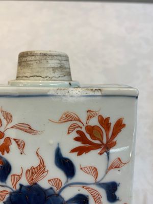 A Chinese verte-Imari armorial 'Sampaio e Melo' tea caddy with gilt-brass cover for the Portuguese market, Kangxi — photo 8