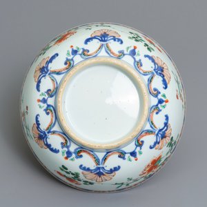 A Chinese verte-Imari bowl with floral design, Kangxi — 照片 5