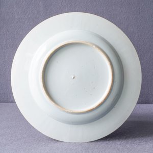 A Chinese verte-Imari Portuguese market dish with the arms of Ataide, ca. 1720 — 照片 4