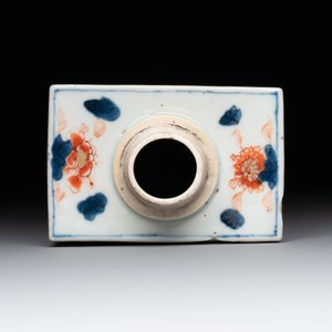 A Chinese verte-Imari tea caddy with the arms of Sampaio e Melo for the Portuguese market, Kangxi — photo 6