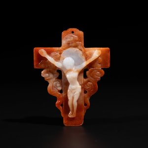A Chinese white and red jade 'crucifix' pendant, 19th C. — foto 1