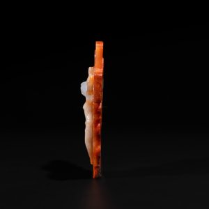 A Chinese white and red jade 'crucifix' pendant, 19th C. — foto 2