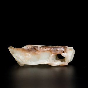 A Chinese white and russet jade lotus-form brush washer, Qing — photo 7