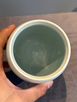 A Chinese white-glazed anhua 'birds' jar, Transitional period — photo 5