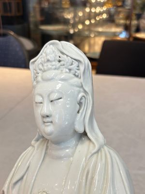 A Chinese white-glazed Guanyin, Kangxi mark, 19th C. — photo 12