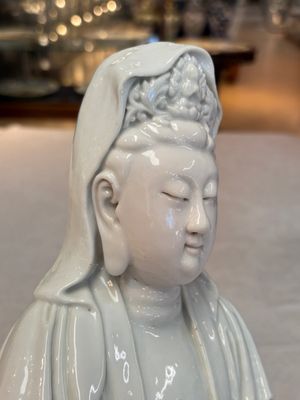 A Chinese white-glazed Guanyin, Kangxi mark, 19th C. — photo 10