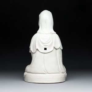 A Chinese white-glazed Guanyin, Kangxi mark, 19th C. — photo 3