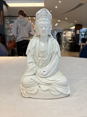 A Chinese white-glazed Guanyin, Kangxi mark, 19th C. — photo 1