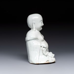 A Chinese white-glazed Milefo Buddha, 19th C. — photo 5