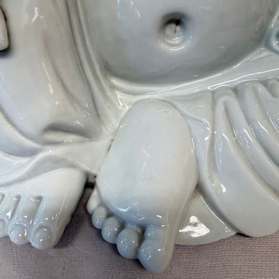 A Chinese white-glazed Milefo Buddha on a gilt-lacquered wooden lotus throne — photo 10