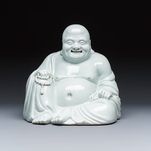 A Chinese white-glazed Milefo Buddha on a gilt-lacquered wooden lotus throne — photo 3