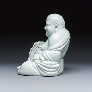 A Chinese white-glazed Milefo Buddha on a gilt-lacquered wooden lotus throne — photo 4