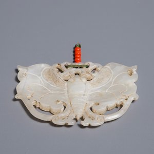 A Chinese white jade butterfly button, Ming/Qing — 照片 4