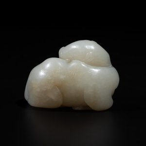 A Chinese white jade carving of a reclining camel, Qing — photo 3
