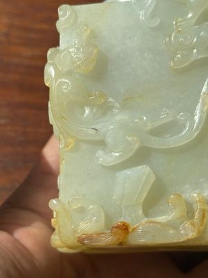 A Chinese white jade 'dragon' ink container with Qianlong mark and possibly of the period — photo 13