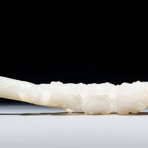 A Chinese white jade lingzhi model, 19/20th C. — photo 5