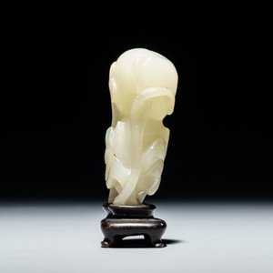 A Chinese white jade model of a gourd, 19th C. — photo 2