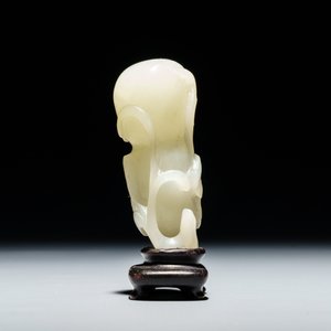 A Chinese white jade model of a gourd, 19th C. — photo 4
