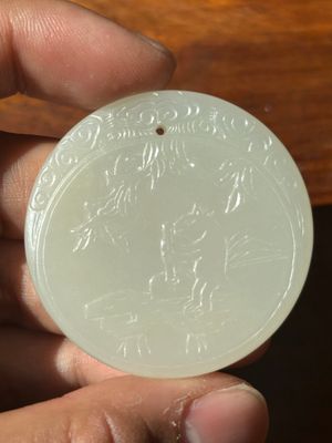 A Chinese white jade 'moon hare and rooster' plaque, Qing — 照片 1