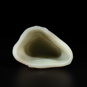 A Chinese white jade 'pine tree' brush pot, Qianlong — 照片 6