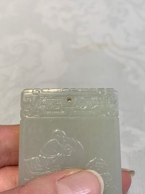 A Chinese white jade 'playing boys' plaque, signed Zigang 子冈, 19/20th C. — photo 6
