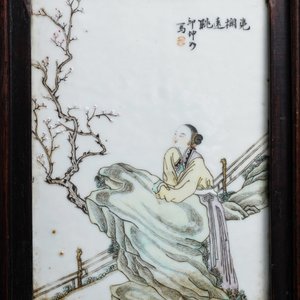 A Chinese wooden closet with 23 qianjiang cai plaques, 19/20th C. — photo 24