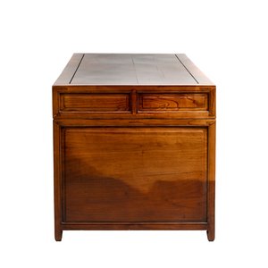 A Chinese wooden desk with drawers and a footrest, 19/20th C. — foto 6