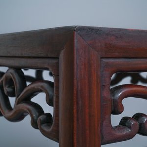 A Chinese wooden display cabinet, 19th C. — photo 11