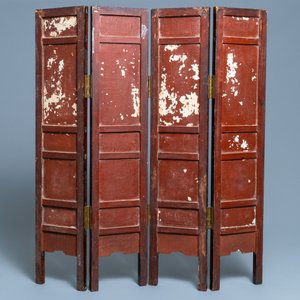A Chinese wooden four-fold screen with famille rose plaques, 19th C. — photo 2