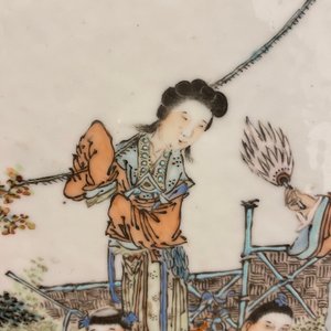 A Chinese wooden table screen with a qianjiang cai plaque, 19th C. — photo 14
