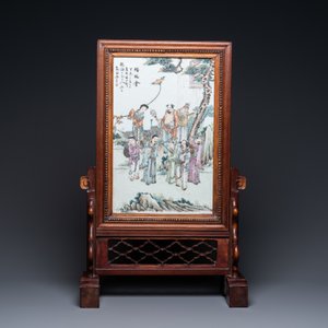 A Chinese wooden table screen with a qianjiang cai plaque, 19th C. — photo 2