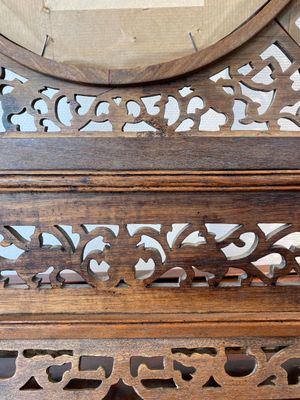 A Chinese wooden table screen with a qianjiang cai plaque, signed Wang Yeting 汪野亭, dated 1924 — 照片 11