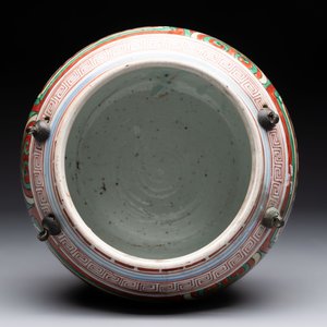 A Chinese wucai bowl with landscape panels, Transitional period — photo 4