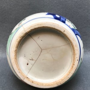 转型期 人物五彩坛子 — 照片 13