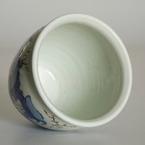 A Chinese wucai brush pot on wooden stand, Transitional period — 照片 18