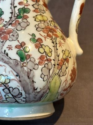 A Chinese wucai covered ewer and a rosewater sprinkler for the Islamic market, Kangxi — foto 11