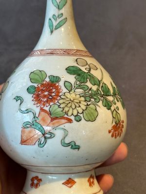 A Chinese wucai covered ewer and a rosewater sprinkler for the Islamic market, Kangxi — foto 17