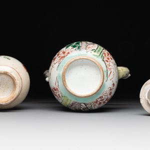 A Chinese wucai covered ewer and a rosewater sprinkler for the Islamic market, Kangxi — foto 6