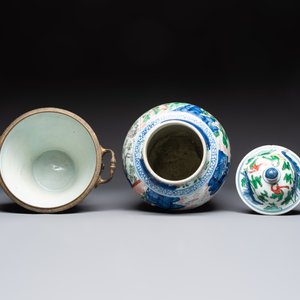 A Chinese wucai covered vase with narrative design and a jar mounted as a wine cooler, Transitional period — 照片 6