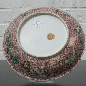 A Chinese wucai dish with flowers, Transitional to early Kangxi, 17th C. — foto 4