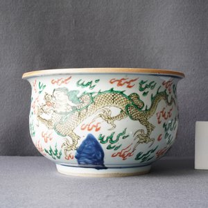 A Chinese wucai 'dragon' censer, Transitional period — photo 8