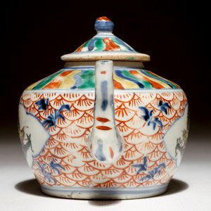 A Chinese wucai dragon teapot and cover, 19th C. — photo 2